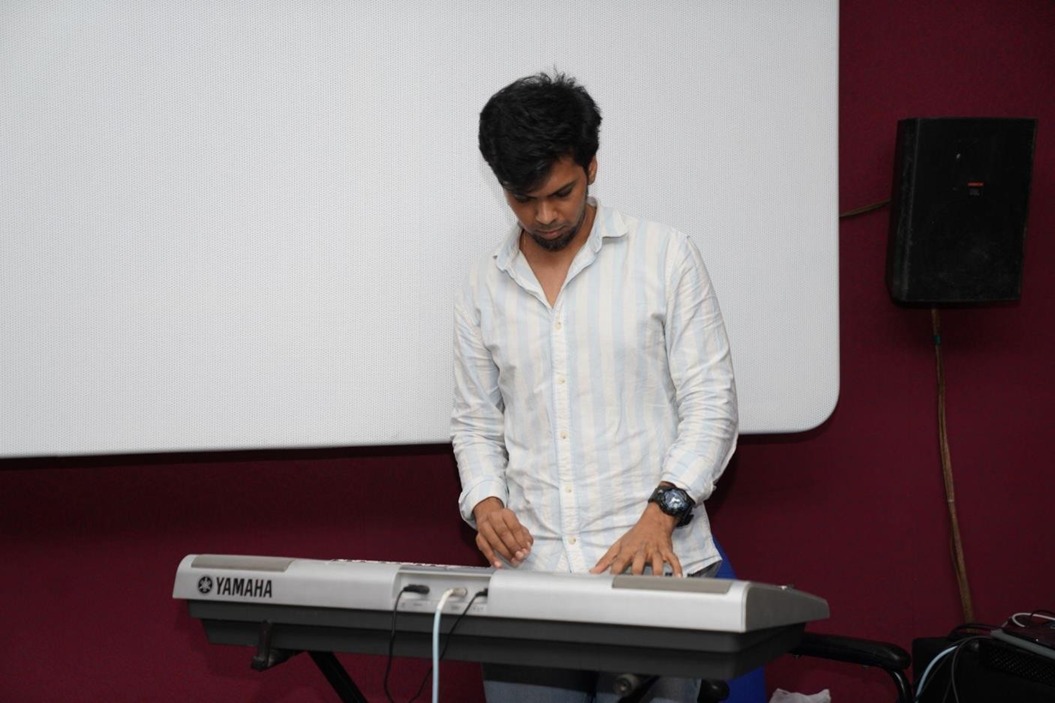 From Silence to Sounds: A Live Music Production Experience - photo 2
