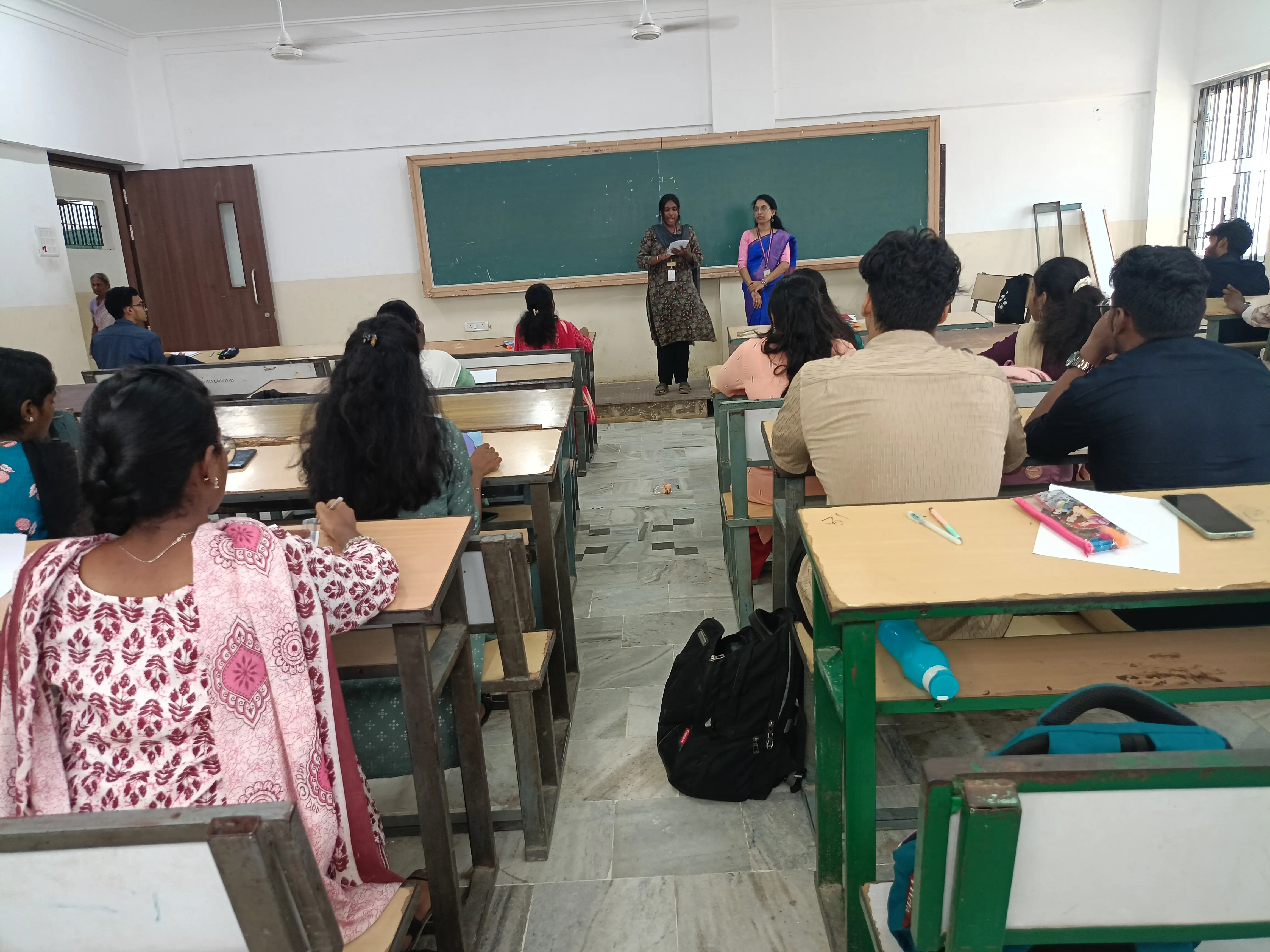 Pages & Perspectives: A Review Writing Conclave - photo 2