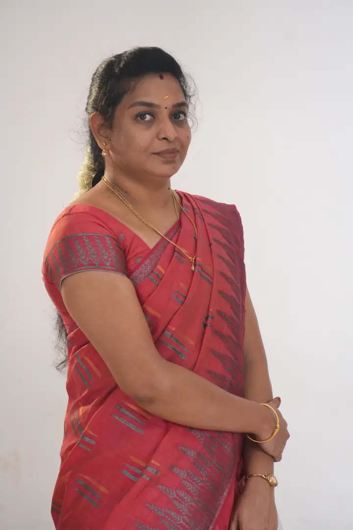 Dr. M. Divya