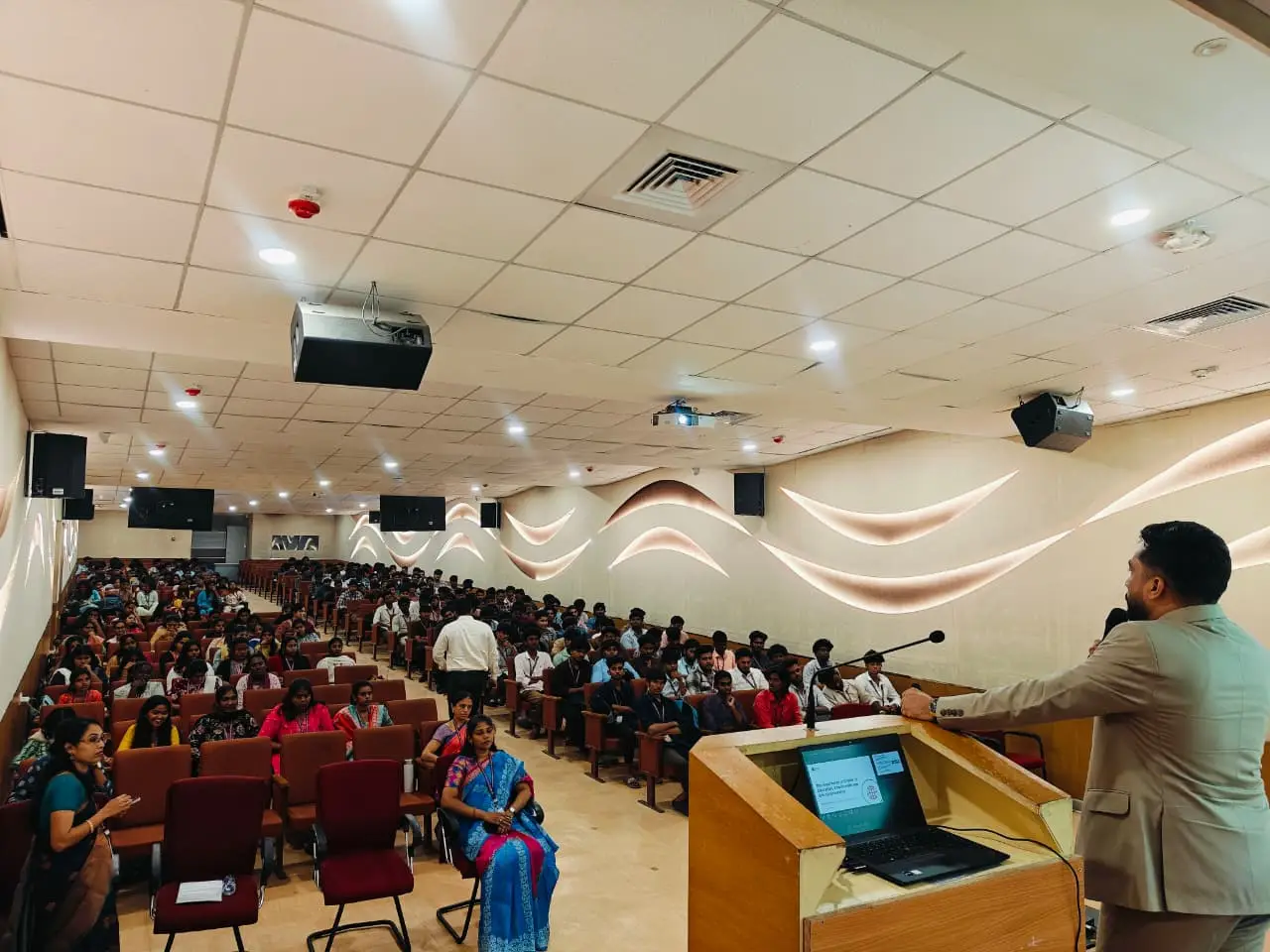 Orientation Programme on The Importance of English in Education, Employment and Entrepreneurship - photo 4